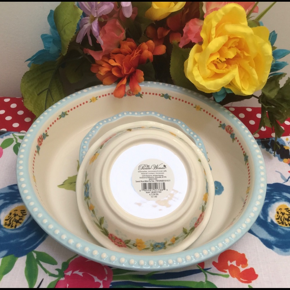 Pioneer Woman 3pcs Pie Dishes - Picture 3 of 3